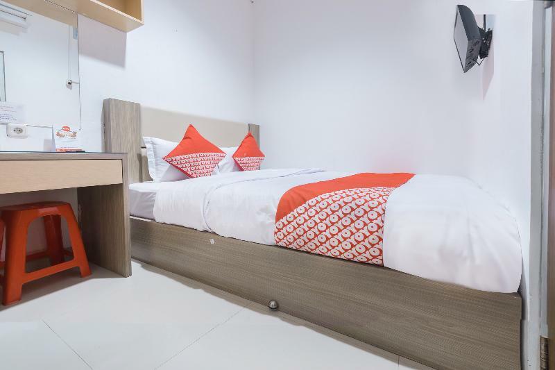 Oyo 345 Wynne Residence Jakarta Kültér fotó